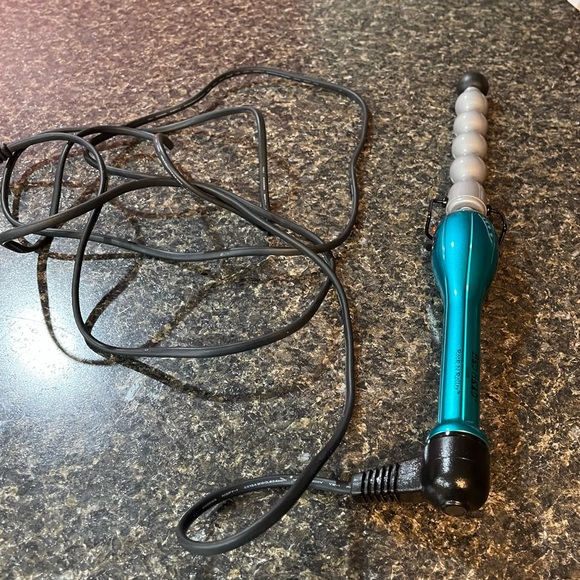 BedHead Hair Bed Head Rock N Roller Clampfree Curling Iron Poshmark